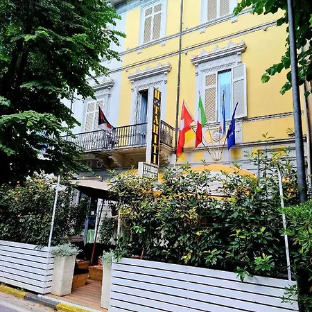 Hotel Tahiti Viareggio