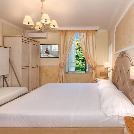 Tahiti Hotel Viareggio