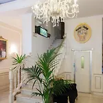Tahiti Hotel