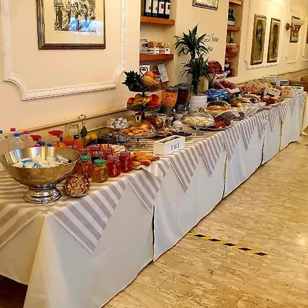 Tahiti Hotel Viareggio