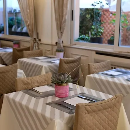 Tahiti Hotel Viareggio