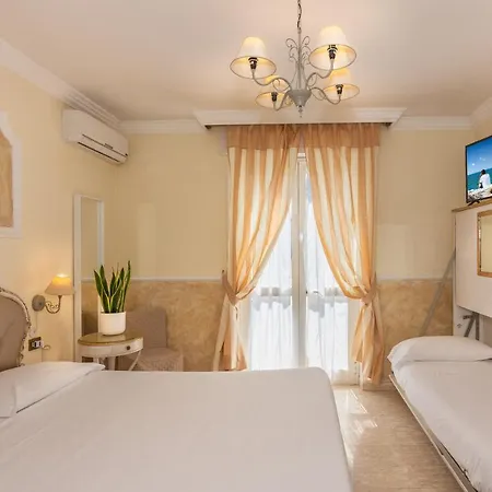 Tahiti Hotel 3*