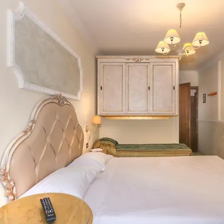 Tahiti Hotel Viareggio
