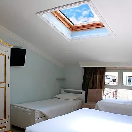 Tahiti Hotel Viareggio
